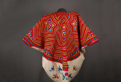 Handicrafts-Textiles-traditional-clothing